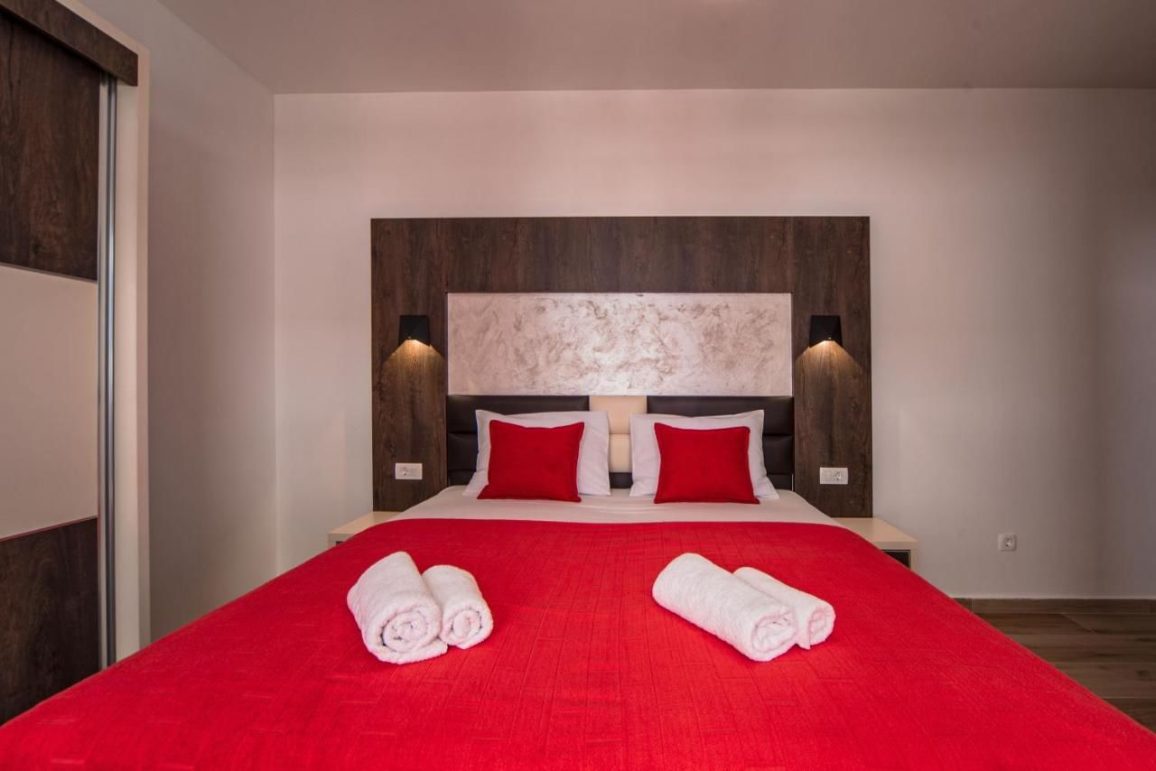 Отель Hotel David Lux Добра-Вода