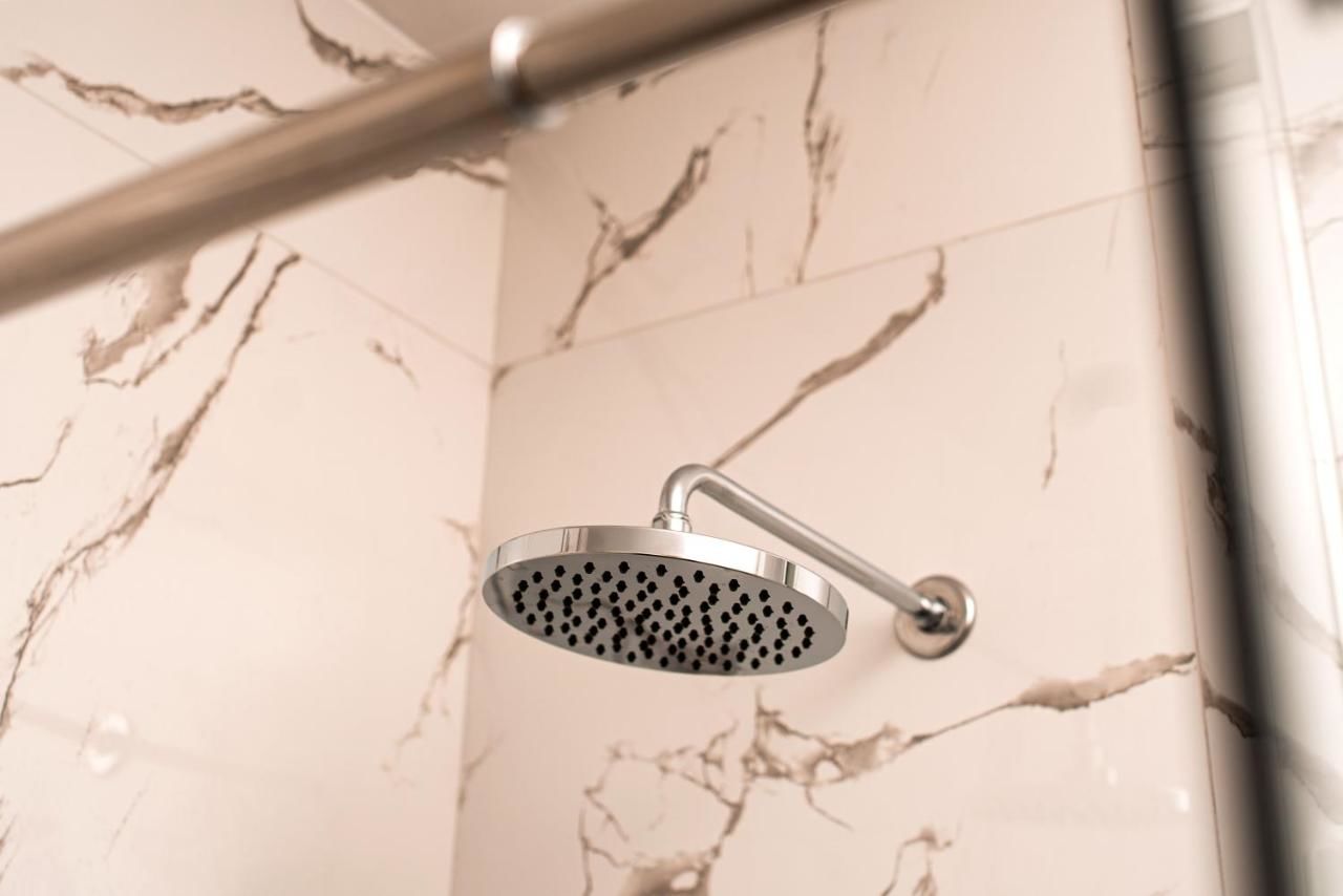 Отель Hotel David Lux Добра-Вода-22