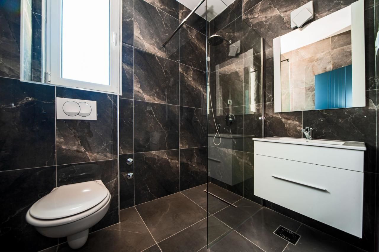 Отель Hotel David Lux Добра-Вода-23