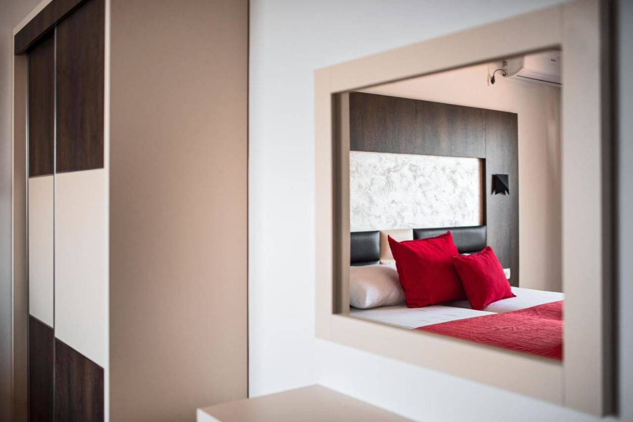 Отель Hotel David Lux Добра-Вода