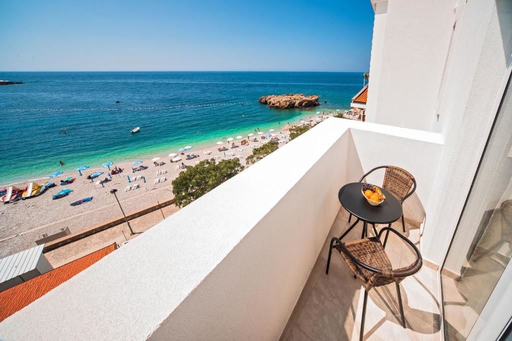 Отель Hotel David Lux Добра-Вода