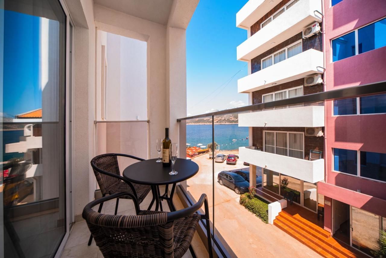 Отель Hotel David Lux Добра-Вода