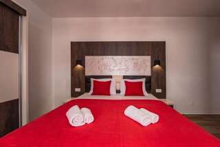 Отель Hotel David Lux Добра-Вода Двухместный номер Делюкс с 1 кроватью или 2 отдельными кроватями-5