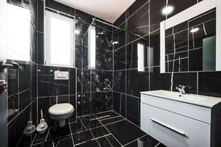 Отель Hotel David Lux Добра-Вода Двухместный номер Делюкс с 1 кроватью или 2 отдельными кроватями и видом на море-19