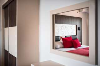 Отель Hotel David Lux Добра-Вода Двухместный номер Делюкс с 1 кроватью или 2 отдельными кроватями и видом на море-40